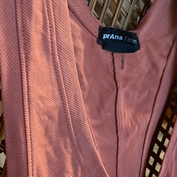 PrAna Lucite Tank - Salmon color - BNWOT - Picture 2 of 3